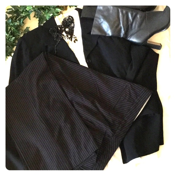 Worthington Pinned Strip Pants - Picture 3 of 7